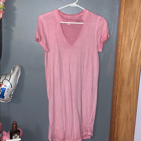 dress with cut out - Picture 1 of 2